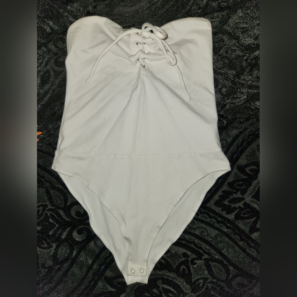 White strapless body suit NWOT